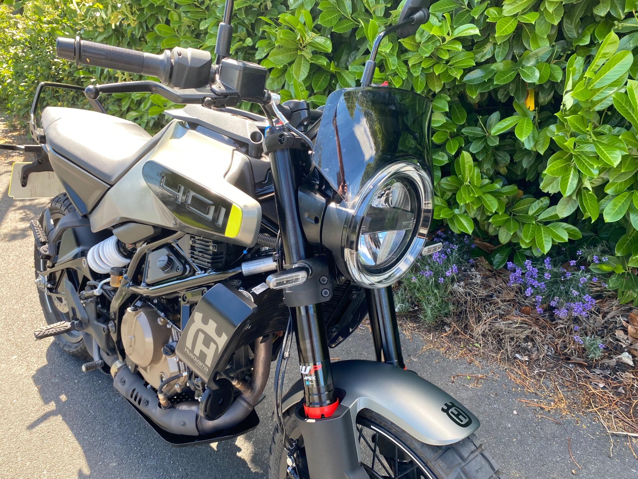 2024 24 Reg Husqvarna Svartpilen 401